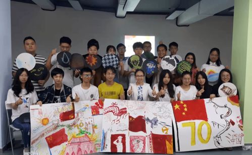 以藝潤心 我校心理育人工作的文藝?yán)砟钆c教育咨詢服務(wù)實(shí)踐