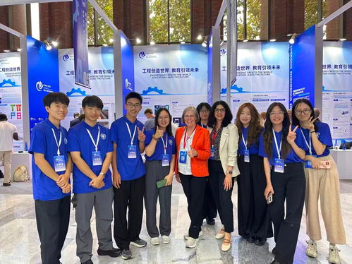 外國語學(xué)院師生圓滿完成2025國際工程教育發(fā)展會議志愿服務(wù)與教育咨詢工作